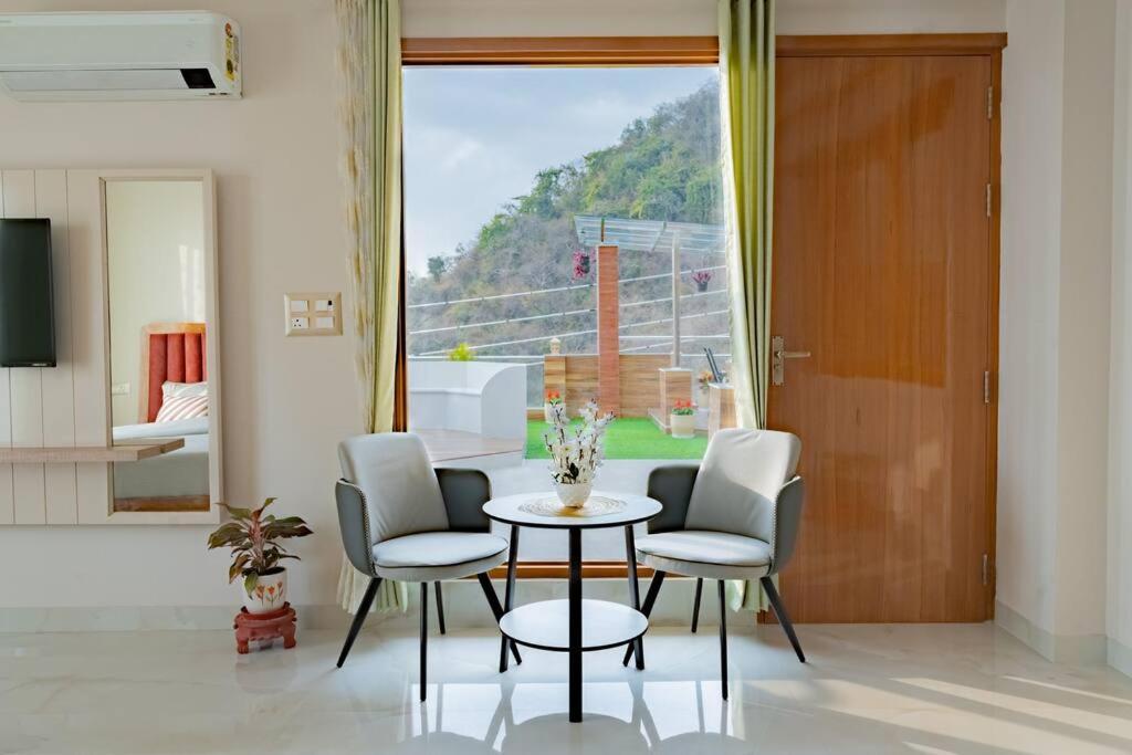 The Sage Villa - Luxury Homestay In Déhrádún Exteriér fotografie