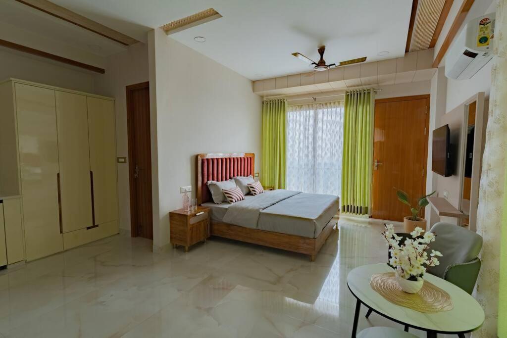 The Sage Villa - Luxury Homestay In Déhrádún Exteriér fotografie